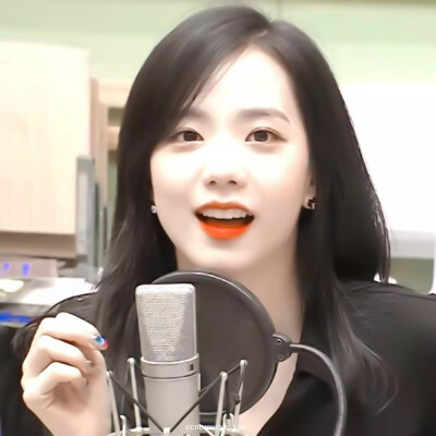 
金 智 秀°
原余慧
