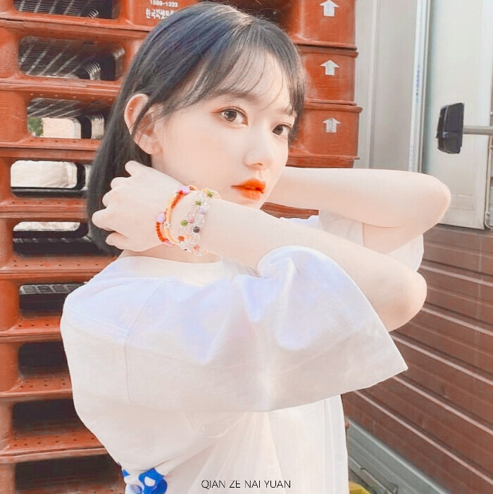 Sakura
——“你很可爱 不仅可爱 还值得被爱”