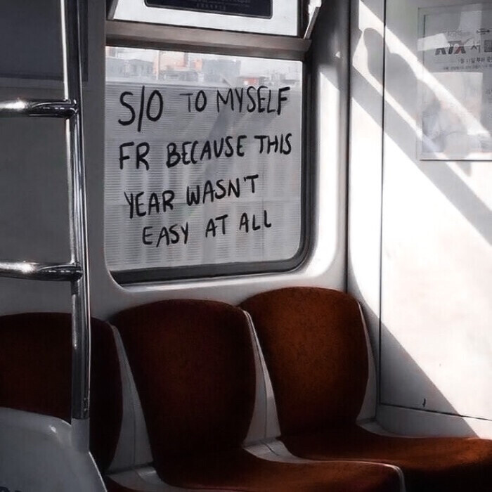 
小椰在等你回來**Red velvet cake
/