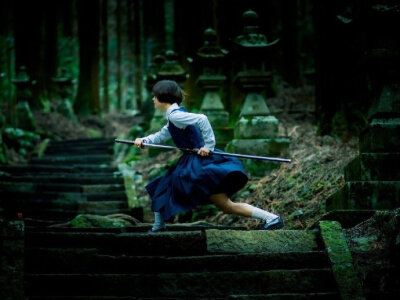 制服少女×日本刀，Tomoko Hoshi，穂紫朋子