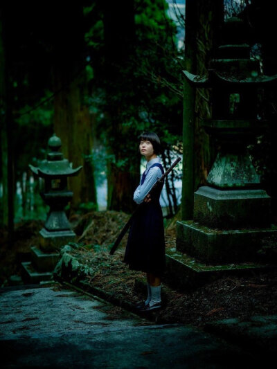 制服少女×日本刀，Tomoko Hoshi，穂紫朋子