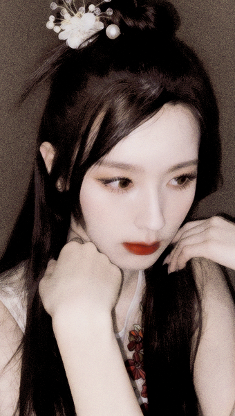 (G)-IDLE：曺薇娟。