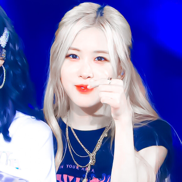 ◦朴彩英Rosé
©Firstlove_rose