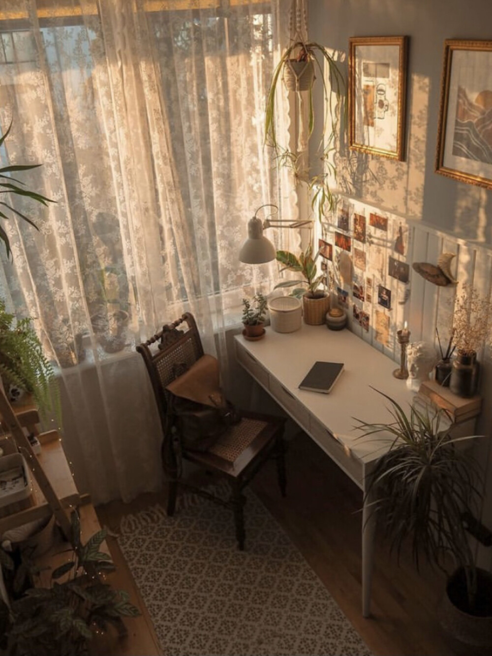 ᴳʳᵃᵗᵉᶠᵘˡ, ᵃˡˡ ᵗʰᵉ ᵍᵉⁿᵗˡᵉⁿᵉˢˢ.
心存感激，所遇皆温柔。