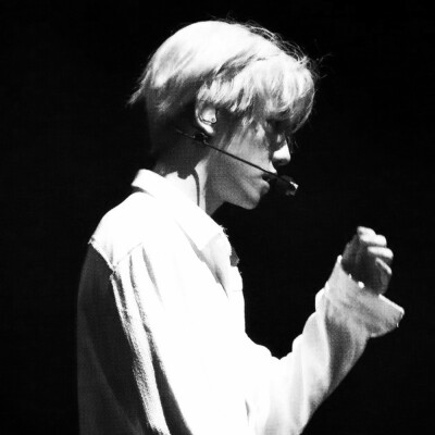 你的恶与善都不够纯粹，所以痛苦。