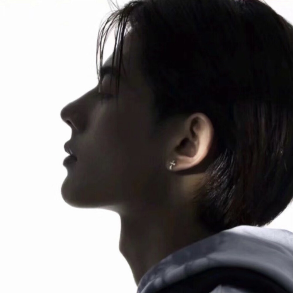 理粟
喜欢收藏.禁二传