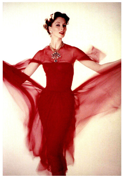 Suzy Parker for Chanel，1956 ​​​