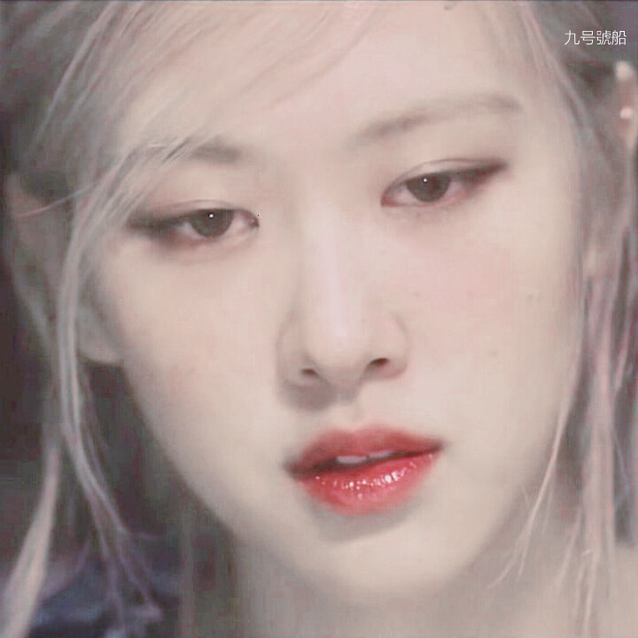 小时候我谈了男朋友，我妈发现了，让我赶紧分，笑死，根本分不完
（尝试不同的调色
期待Rose的solo）