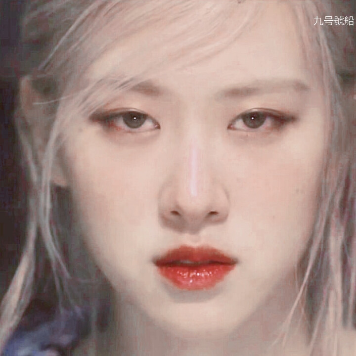 小时候我谈了男朋友，我妈发现了，让我赶紧分，笑死，根本分不完
（尝试不同的调色
期待Rose的solo）