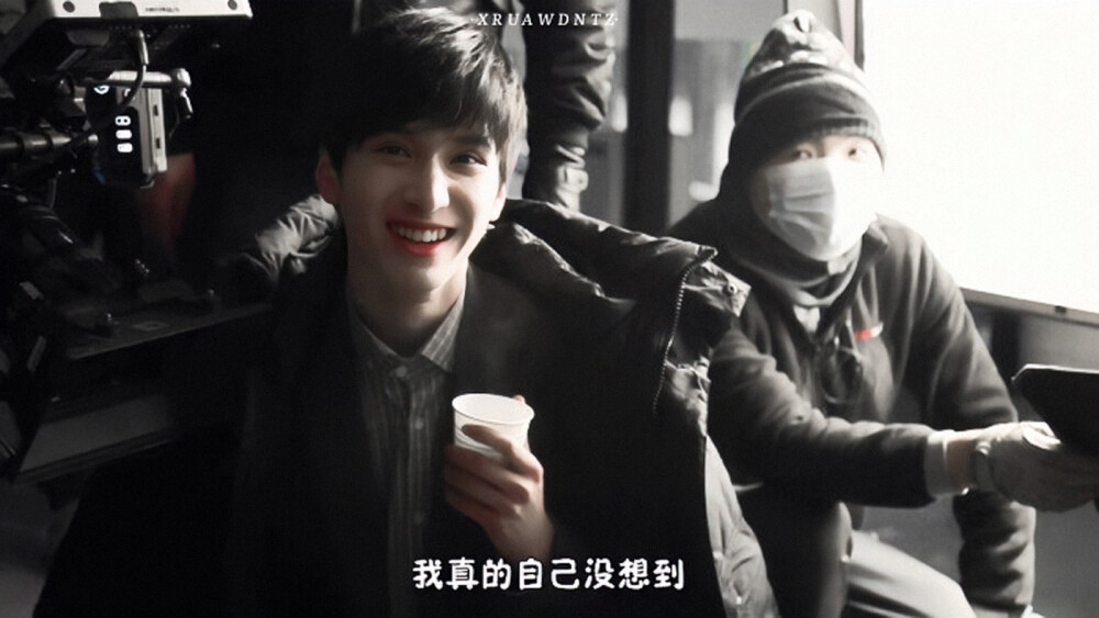 严浩翔
原截:八月樱花漫千山