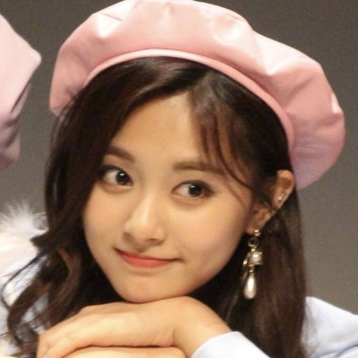 Chou Tzuyu.