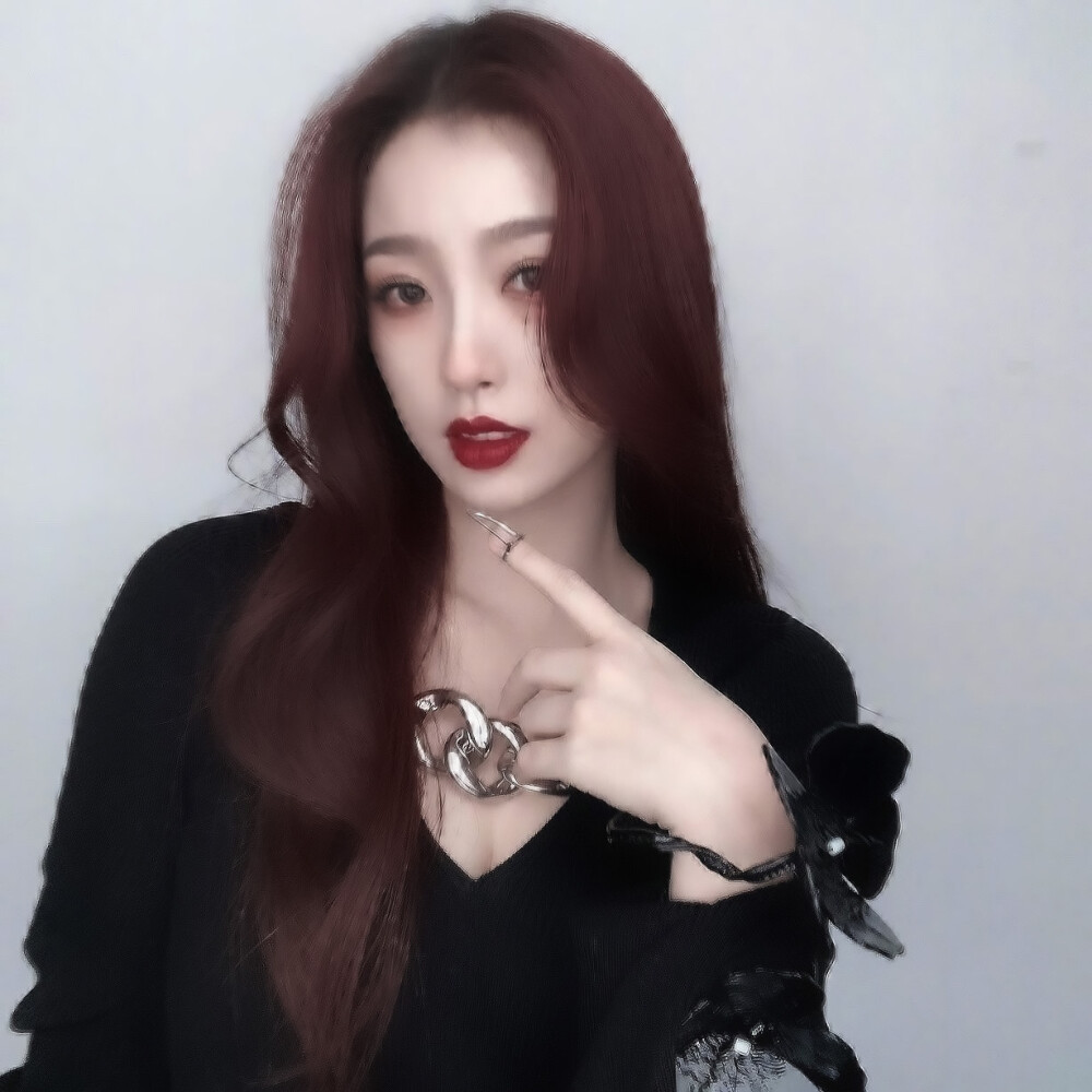 “嘴硬的女孩跟固执的男孩必将错过”