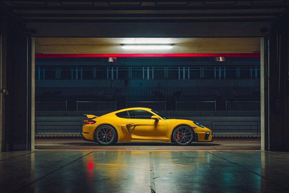 保时捷718 Cayman GT4