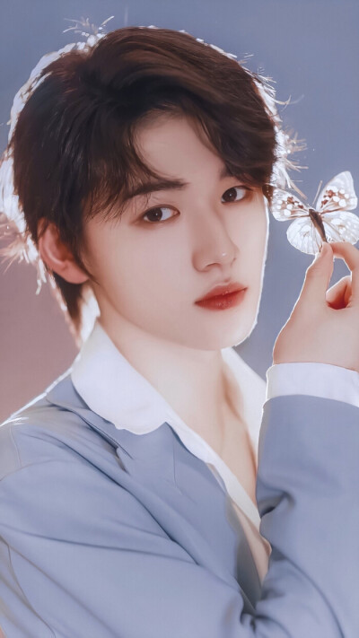 你是年少轻少的喜欢_时代少年团
