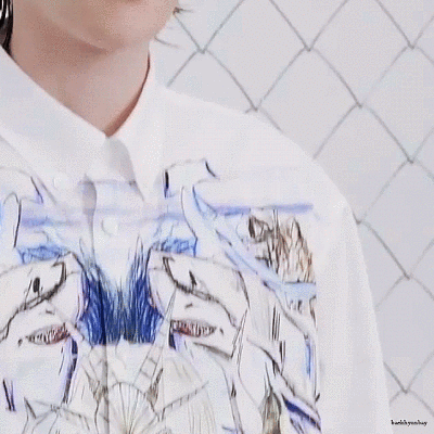 小狼尾！
kokobop时期的造型回来啦
图源微博