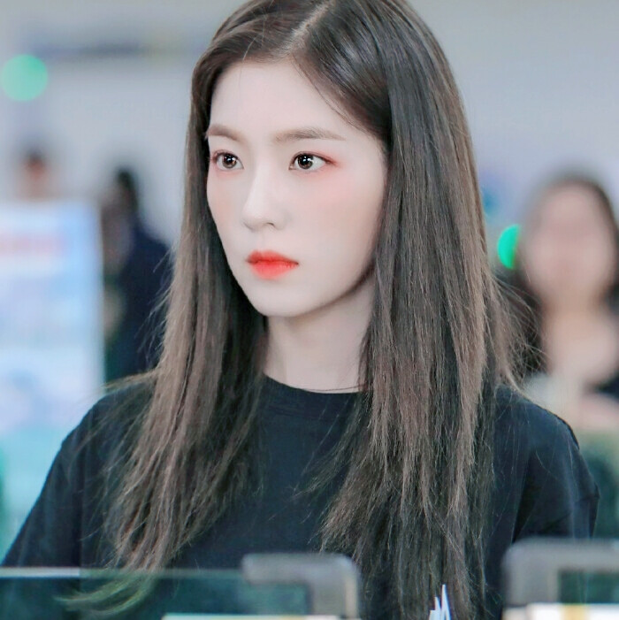  裴珠泫Irene
原图站姐GoldenSlumber91
姐姐真好看~