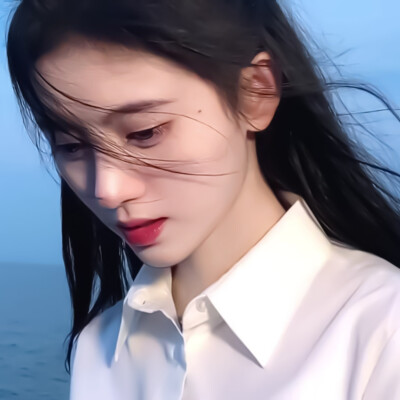 鞠婧祎可二改
最后一个加了妆
倒数第二个改变了肤色
已降噪注明江霖远