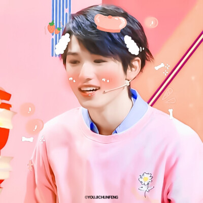 
“小宋老师想吃草莓蛋糕。”
