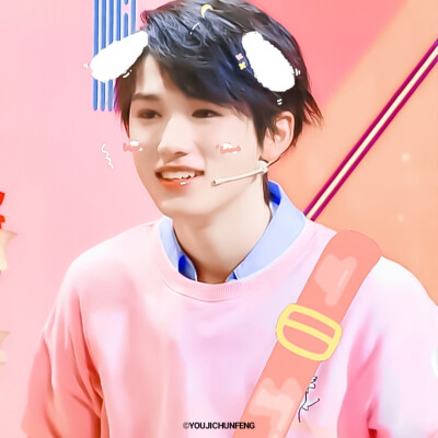 
“小宋老师想吃草莓蛋糕。”
