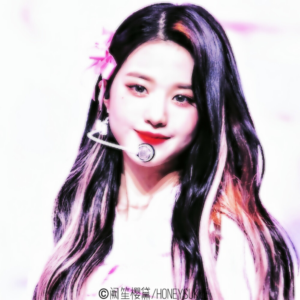 〈无文案〉
张元英/阙笙樱黛