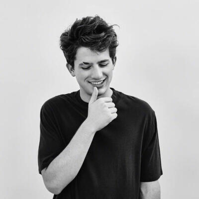 断眉charlie puth