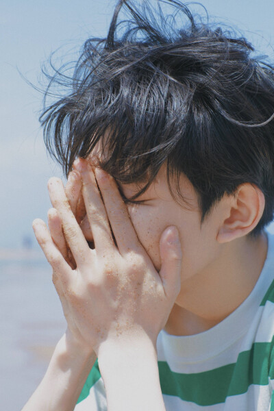 TFboys 王源 头像壁纸
侵删