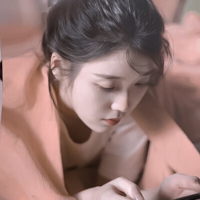 
IU