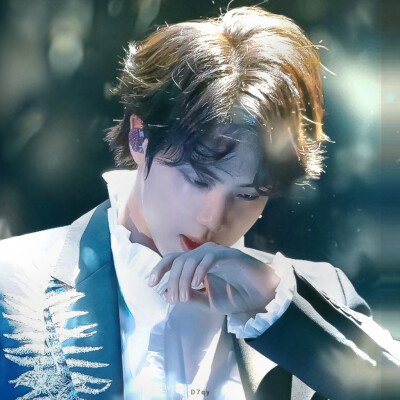 金硕珍 @jinKissLetsgo