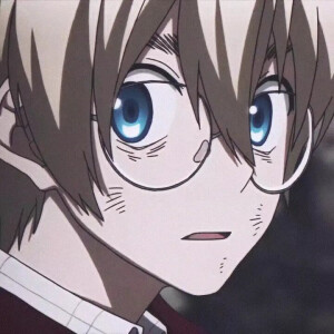 男生头像:我始终相信 走过平湖烟雨 岁月山河 那些经历劫数 尝遍百味的人 会更加生动而干净。