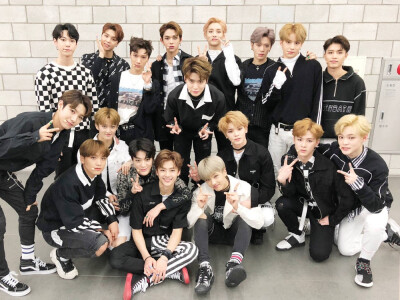 NCT18人大合照