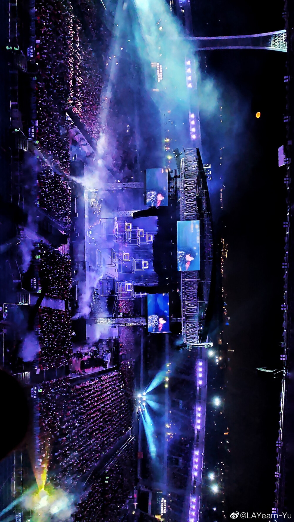 华晨宇2019海口火星演唱会舞美
图源微博