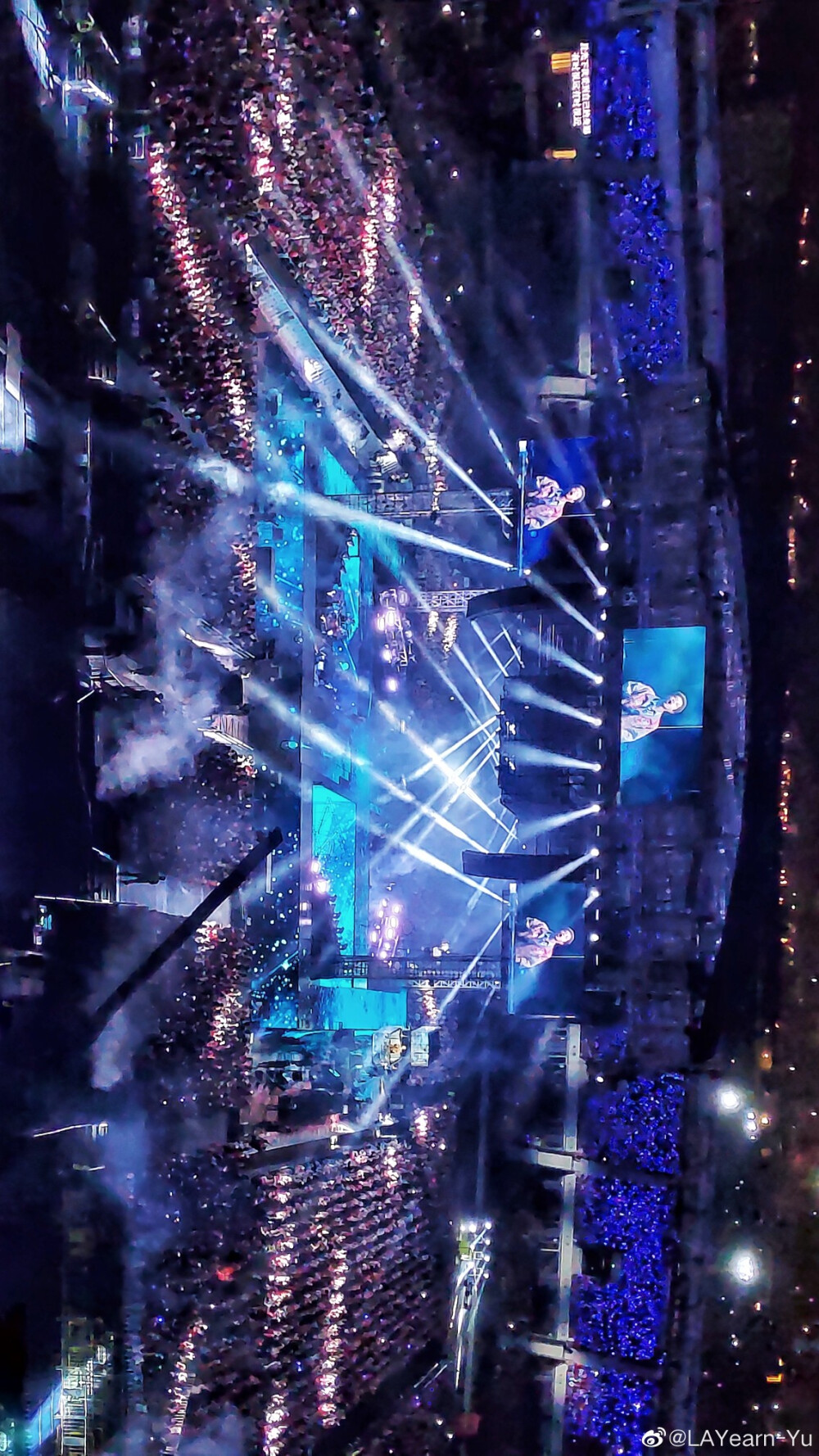 华晨宇2019海口火星演唱会舞美
图源微博