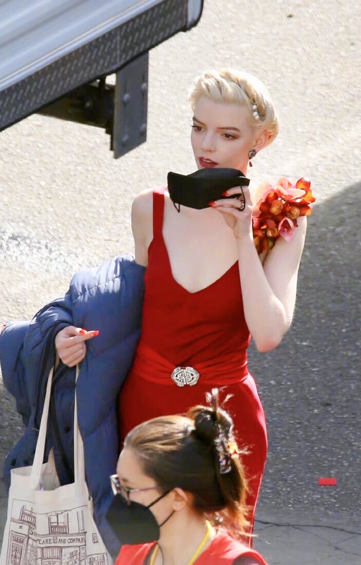 安雅泰勒乔伊anyataylorjoy