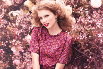 Taylor Swift - Teen Vogue Magazine Photoshoot 2011
[weibo@TaylorSwift-Gallery]