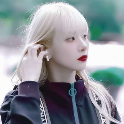 
晚 点 相 遇 吧 那 时 正 好 你 成 熟 我 温 柔
