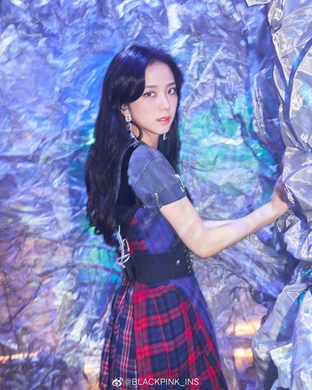 jisoo✨人间四月天（来源微博）