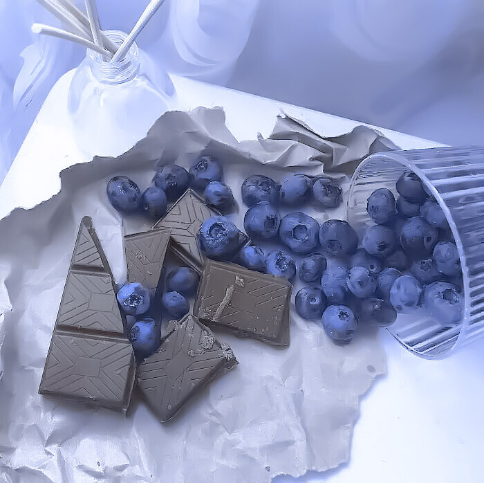 
*Blueberry Chocolate.
◎李LUDA
