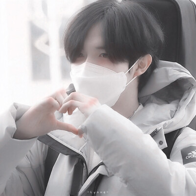 •所以我把歌词写进诗句
·金在奂
·Lynne