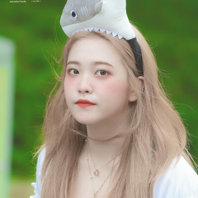 멈추지를 못해 멈추기가 싫어
无法停止 不想停止
金艺琳yeri
©原adorablecandy81