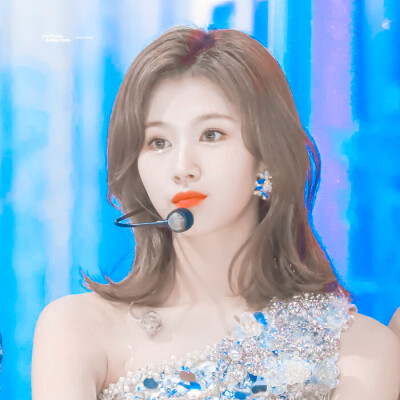 
SanA
©CaffeineAddiction_0813