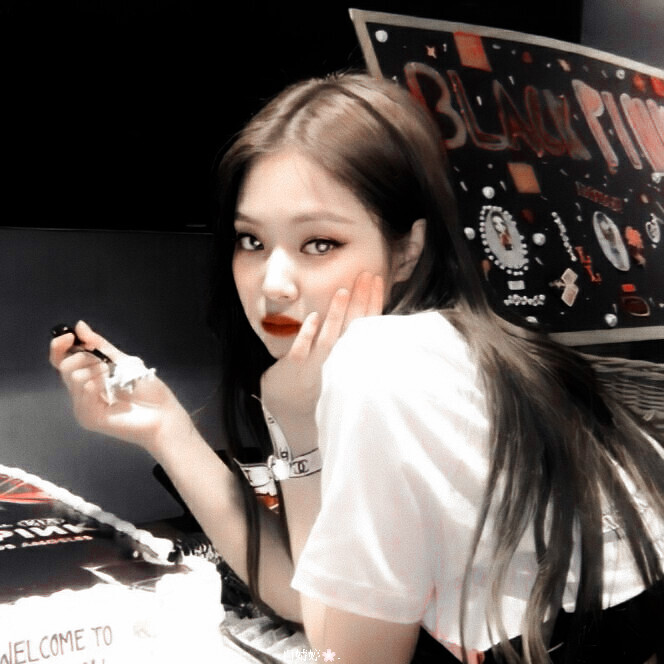 【·乌 鸦 午 后·】
Jennie.
白婧婷.