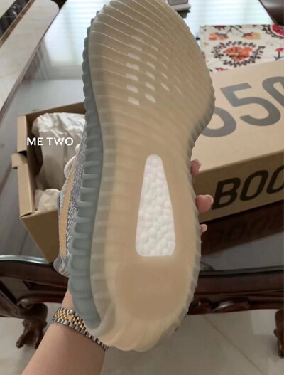 yeezy350v2椰子系列
下单带图 色号超多 正常发货