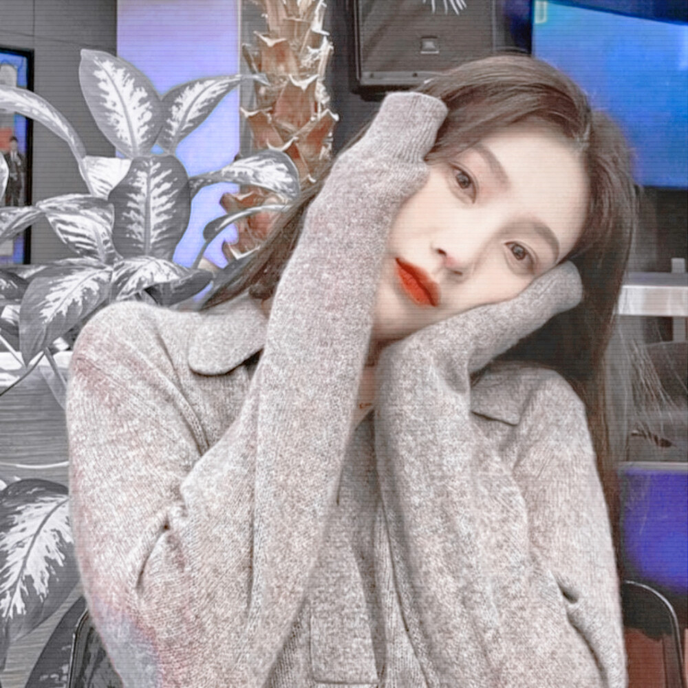 ᵀʰᵉʳᵉ ⁱˢ ⁿᵒ ᵒⁿᵉ ᵉˡˢᵉ, ʸᵒᵘ ᵃʳᵉ ᵉᵛᵉʳʸʷʰᵉʳᵉ.
入目无别人，四下皆是你
虞卿