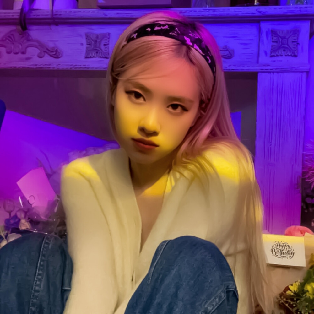 原截：张玥珉
Rosia_jk
会魔法的龙傲天
我需要的是安全感，而不是安全感.