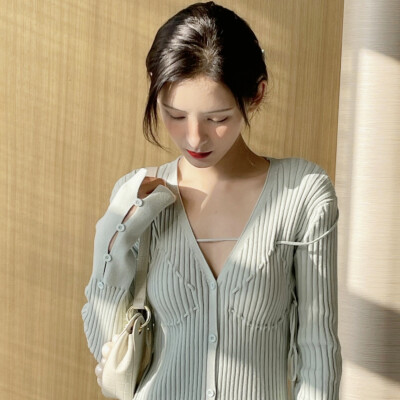 张予曦头像
拿图扣禁二改
二传注明爱在下雨季