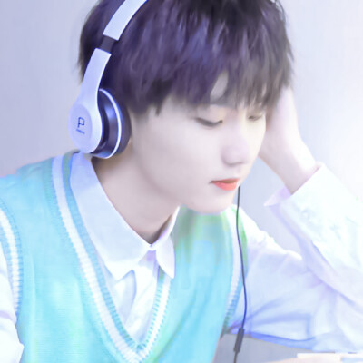 (~0~)是小马嘉祺！！！
#马嘉祺
◎林榆潇
cr.程枳