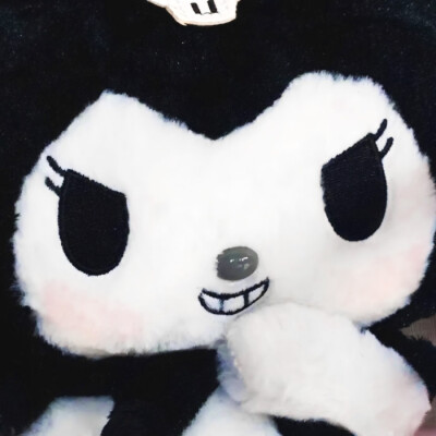 原来温柔的人不知头顶会长满小星星，他饱含柔情的看向喜欢的人时，眼里也布满了星辰。
＃背景图
禁三改二转注明id使用注明id