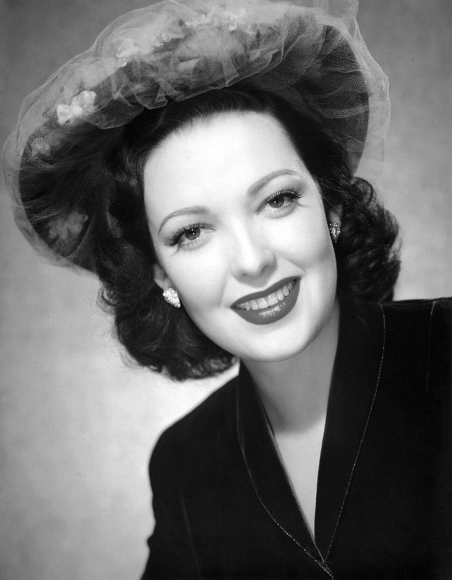  Linda Darnell
琳达达内尔(1923年-1965年)，美国籍好莱坞女演员
代表作品《侠骨柔情》《信致三妻》《红杏出墙》《佐罗的印记》 ​​​