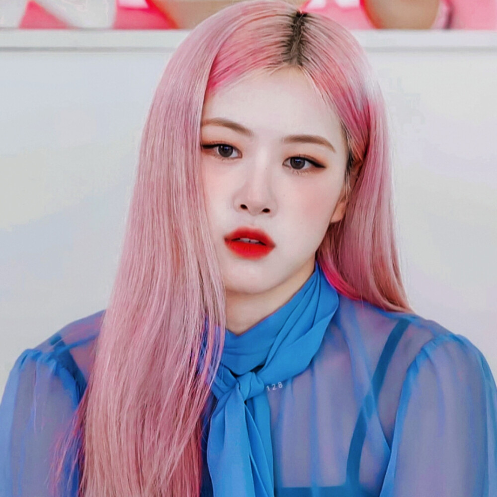 “总在不经意的年生，回首彼岸，纵然发现光景绵长。”
原截：江纪然
滤镜：阿四七_