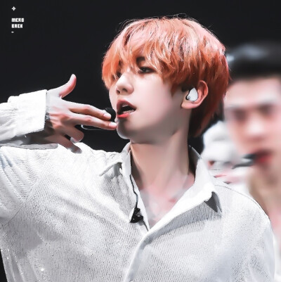 
﹡ SehunHyuna_06
节日快乐
